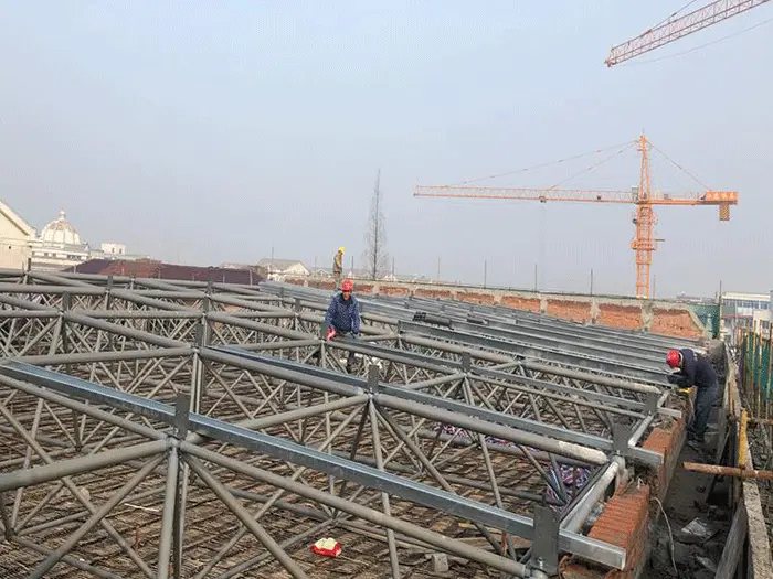 绵竹四小体育馆网架